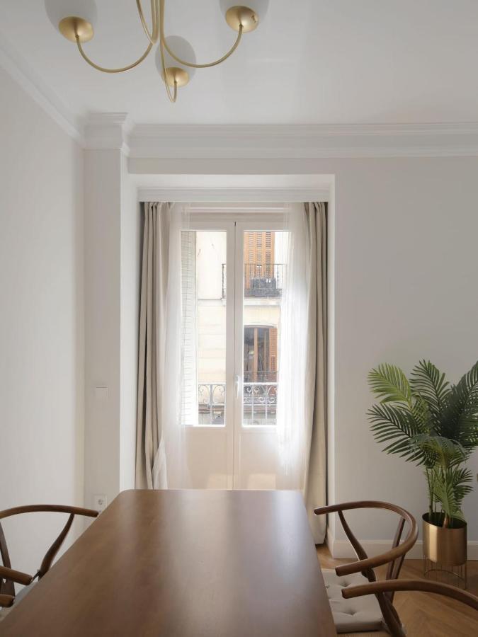 Deluxe Apartment Near Gran Via Madrid Eksteriør billede