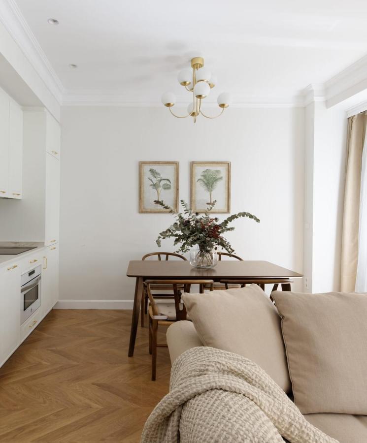 Deluxe Apartment Near Gran Via Madrid Eksteriør billede