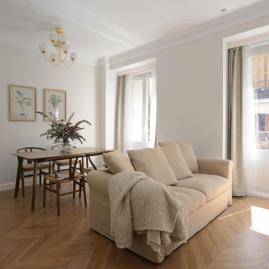 Deluxe Apartment Near Gran Via Madrid Eksteriør billede
